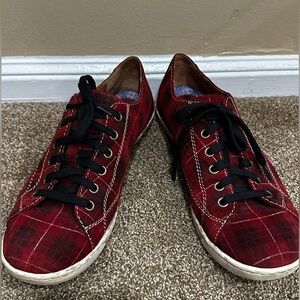 New Borns Black and Red Checkered Shoes
